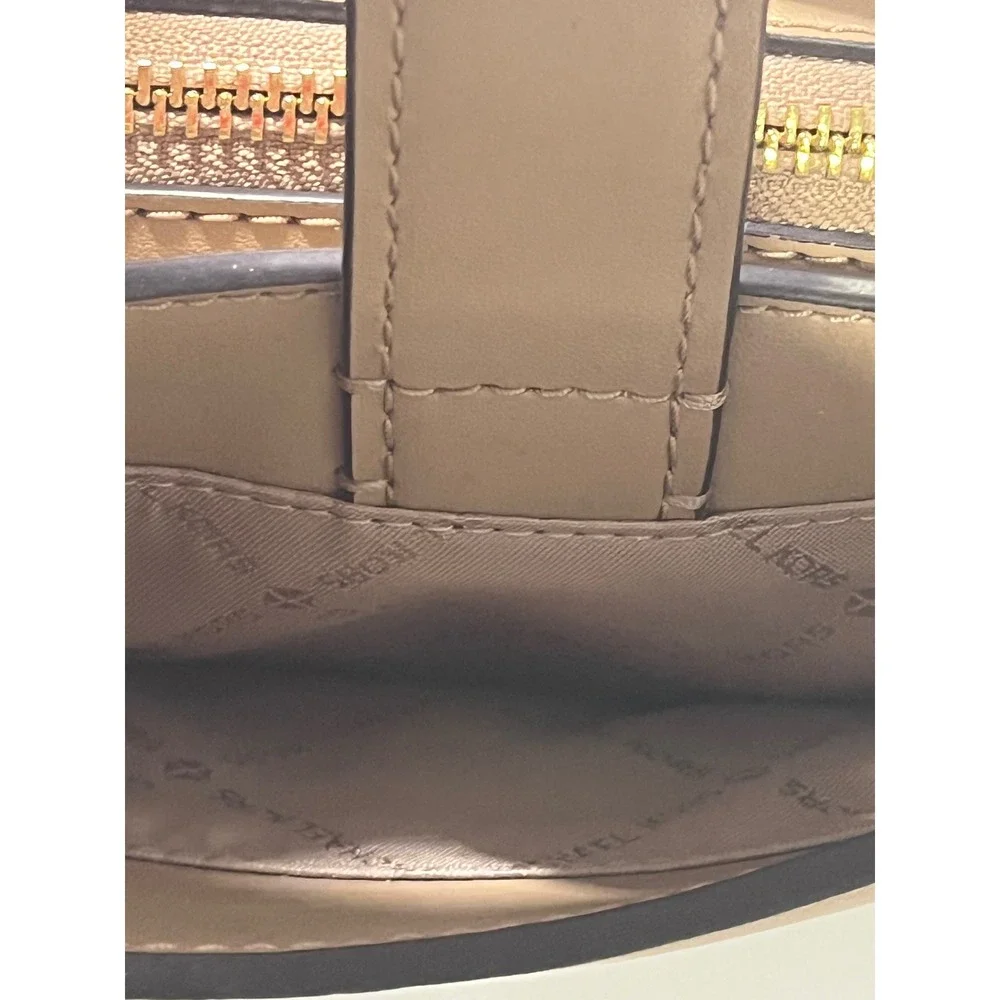 Michael Kors Tan Satchel Crossbody Bag‎ Gold Logo Medallion Handbag